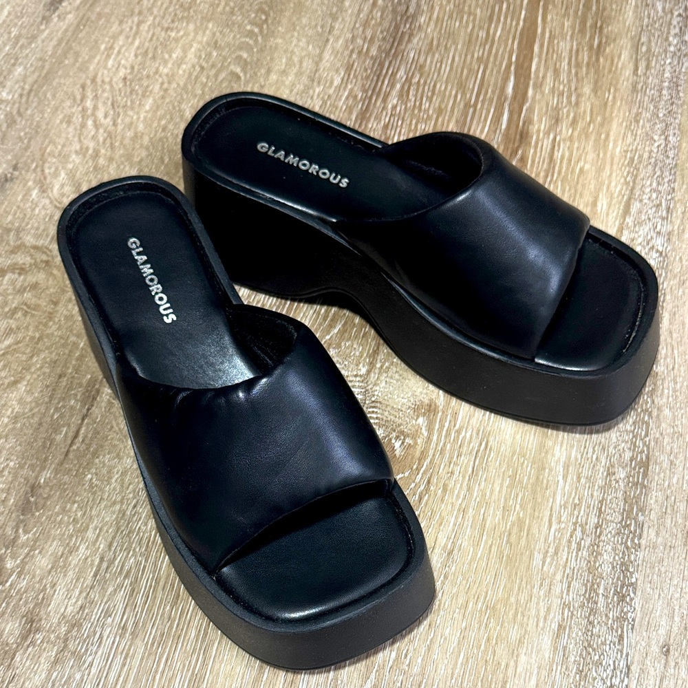 Glamorous Black Platform Slide Mules – Chunky Retro Vibe